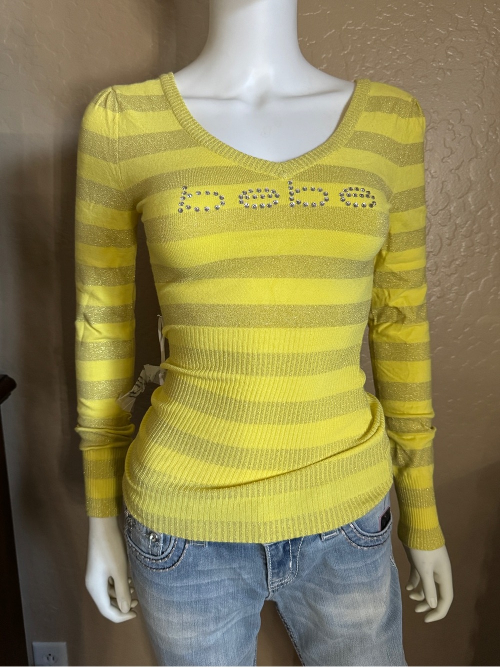 Bebé yellow long sleeve top small